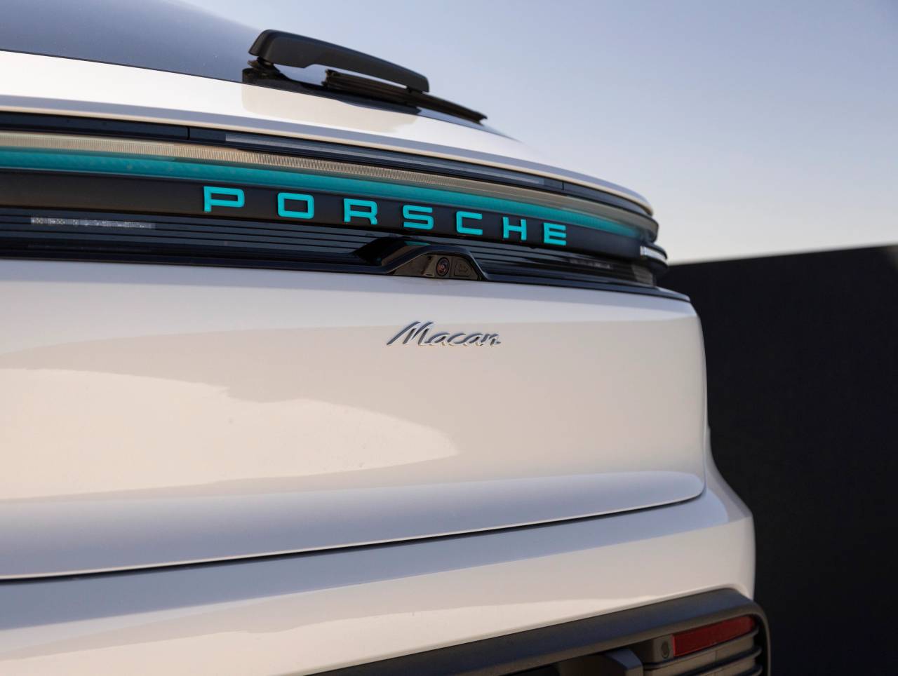 2025 Porsche Macan Macan Electric