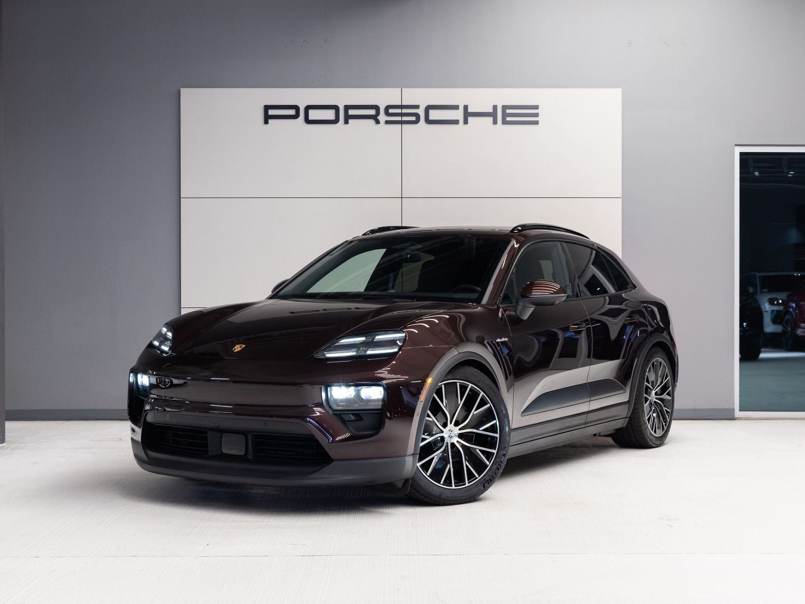 2025 Porsche Macan Macan Electric