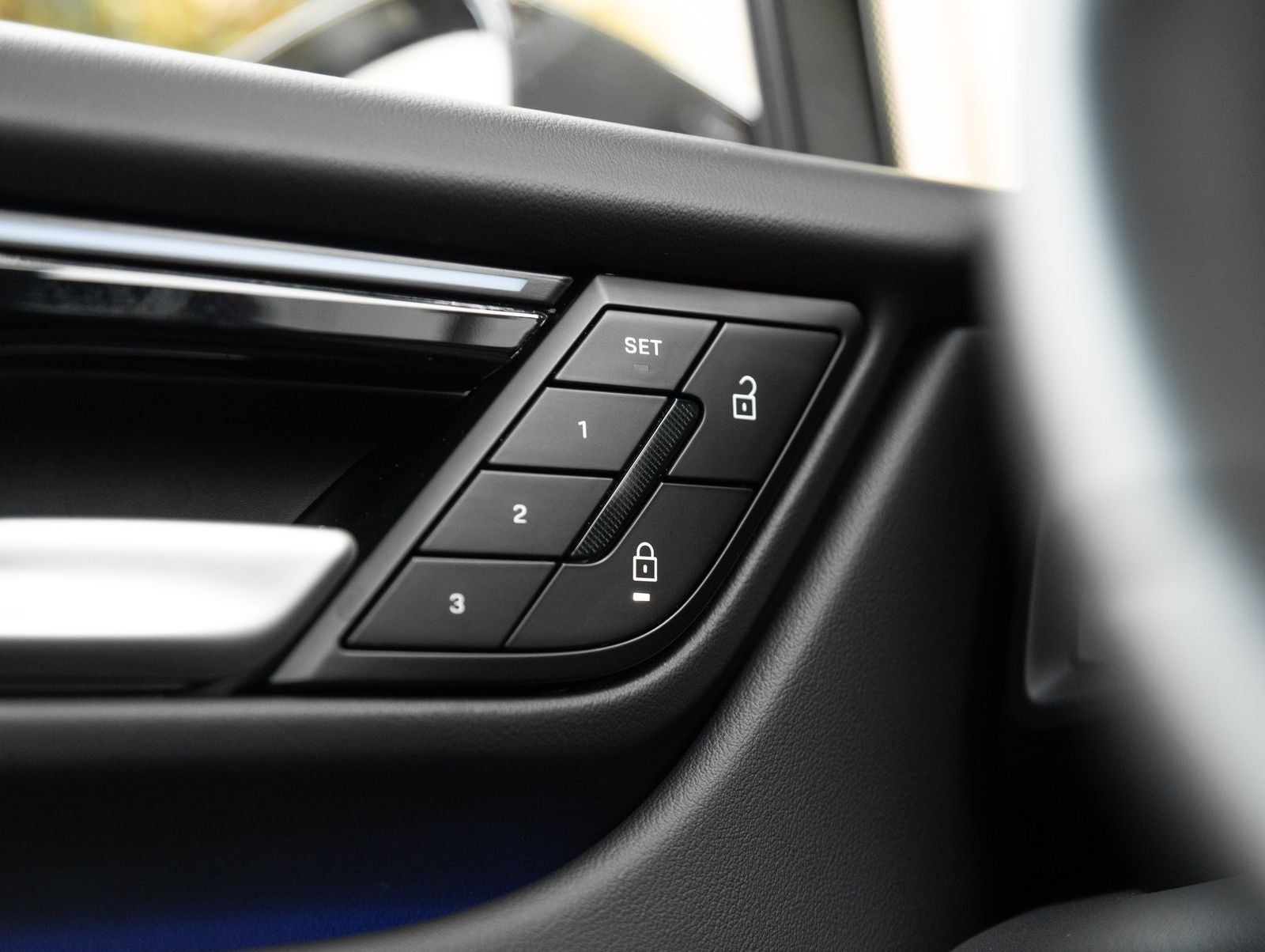 2025 Porsche Macan Macan Electric