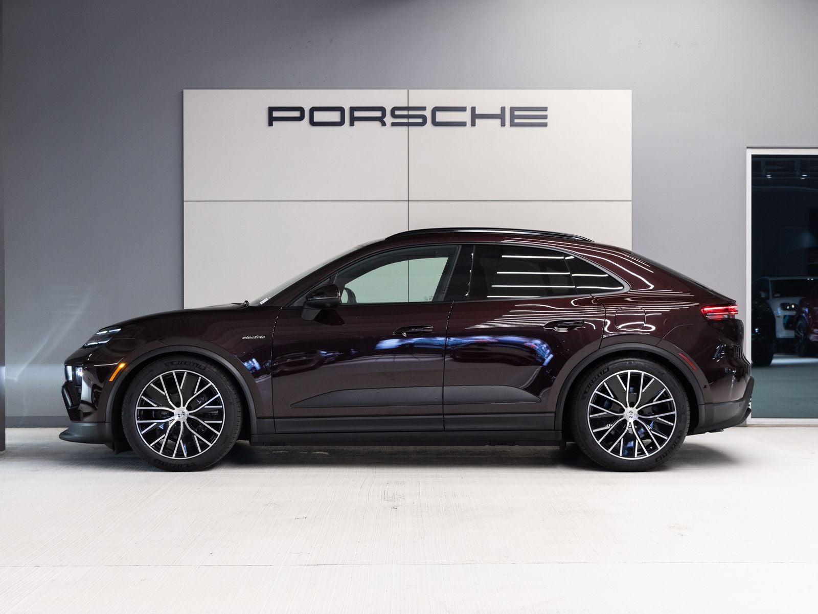 2025 Porsche Macan Macan Electric