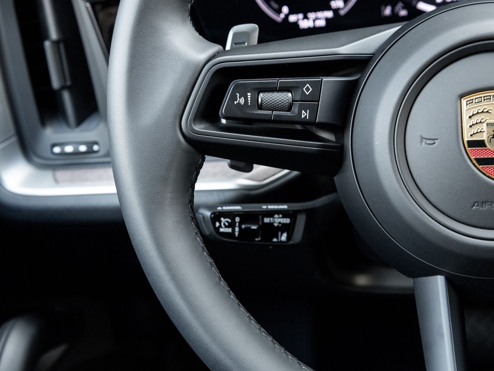 2025 Porsche Cayenne E-Hybrid