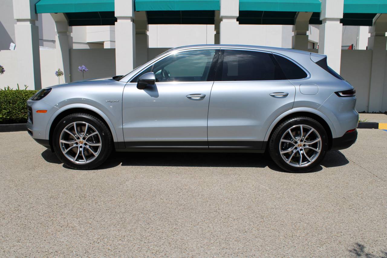 2025 Porsche Cayenne E-Hybrid
