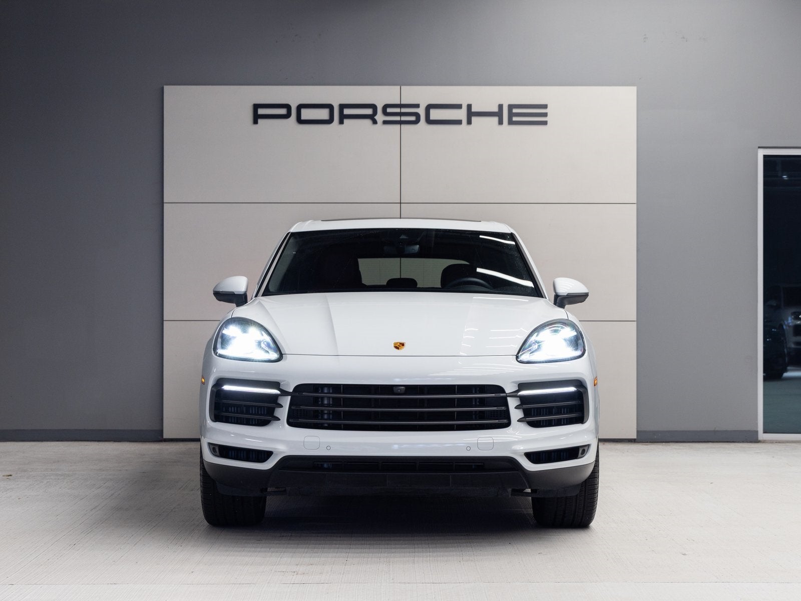 2023 Porsche Cayenne Cayenne E-Hybrid Platinum Edition (MY23)
