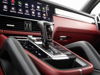 2023 Porsche Cayenne Cayenne E-Hybrid Platinum Edition (MY23)