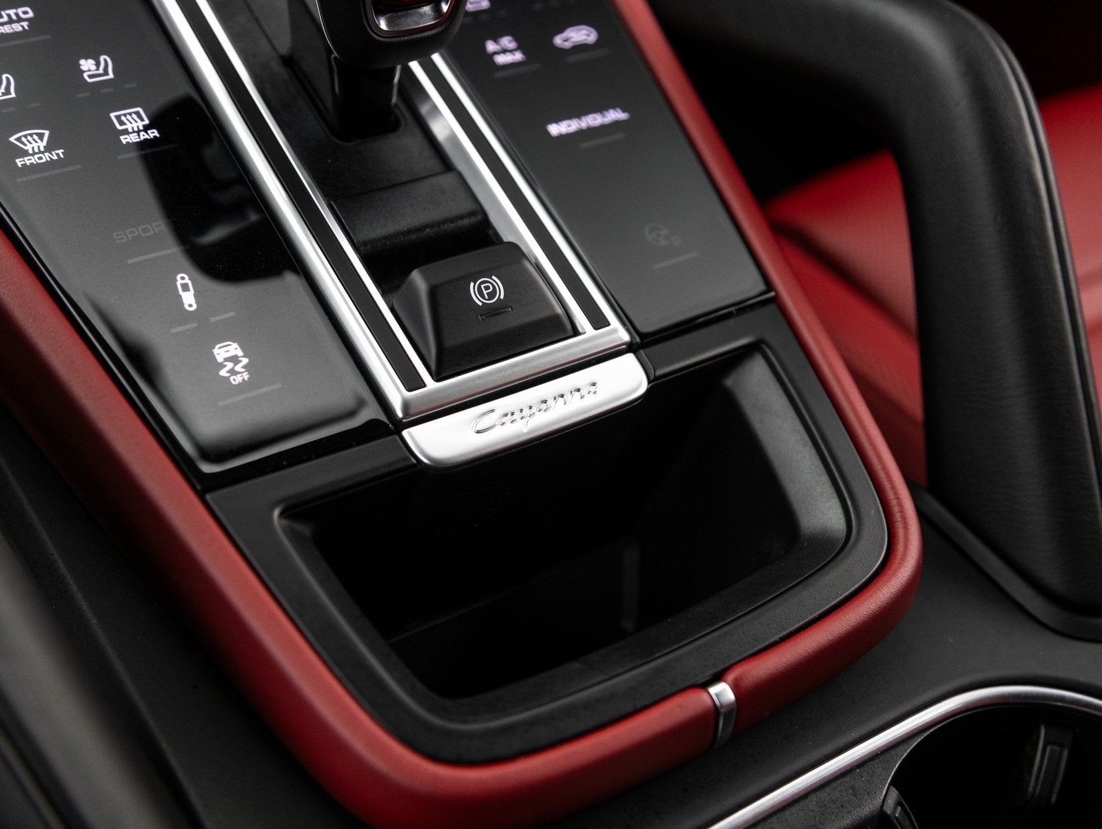 2023 Porsche Cayenne Cayenne E-Hybrid Platinum Edition (MY23)