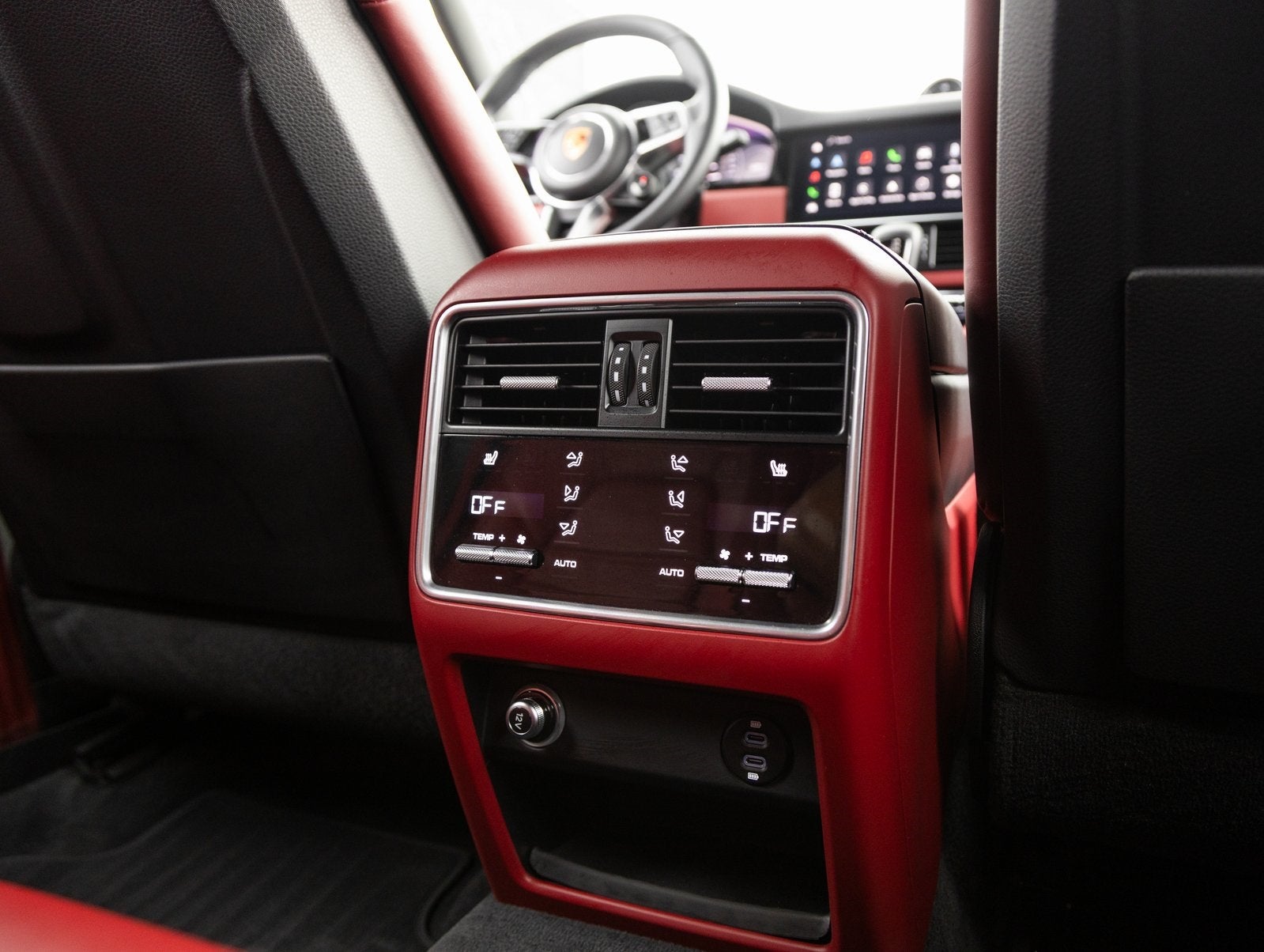 2023 Porsche Cayenne Cayenne E-Hybrid Platinum Edition (MY23)