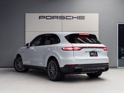2023 Porsche Cayenne Cayenne E-Hybrid Platinum Edition (MY23)
