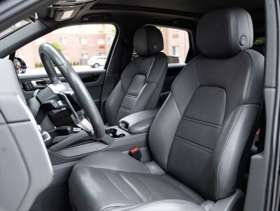 2023 Porsche Cayenne Cayenne E-Hybrid (MY23)
