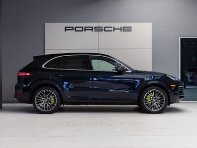 2023 Porsche Cayenne Cayenne E-Hybrid (MY23)