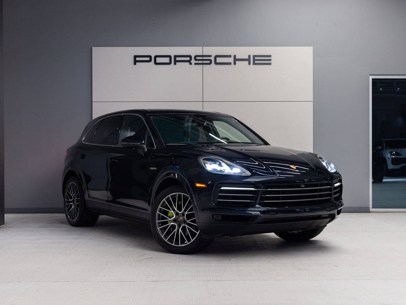 2023 Porsche Cayenne Cayenne E-Hybrid (MY23)