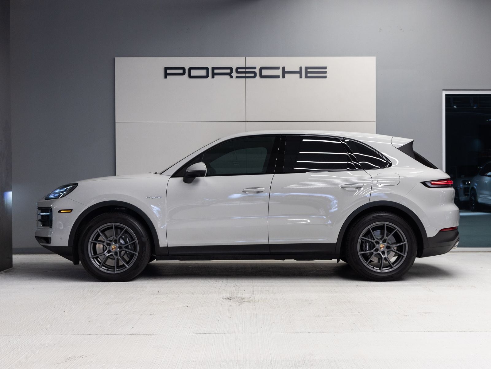 2025 Porsche Cayenne Cayenne E-Hybrid