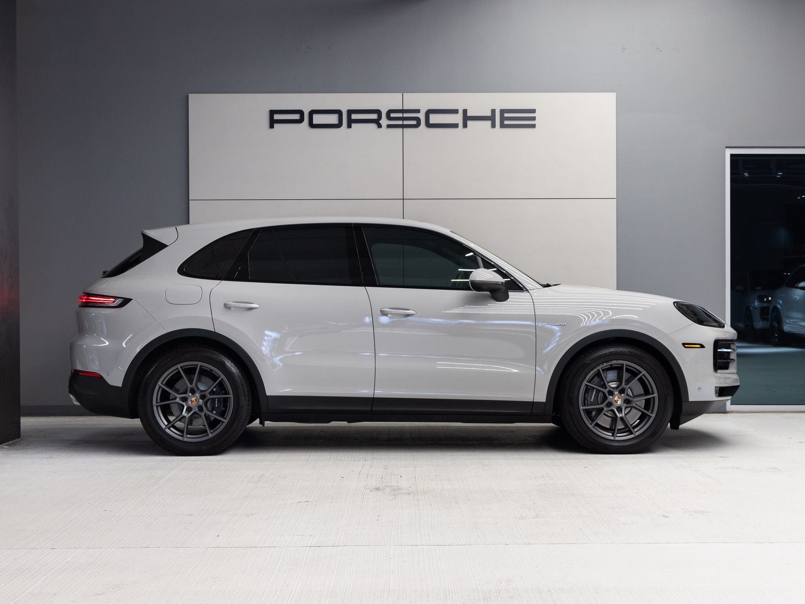 2025 Porsche Cayenne Cayenne E-Hybrid