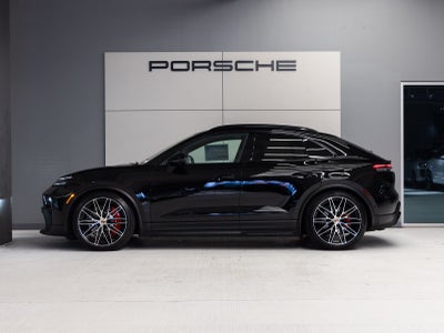 2026 Porsche Macan Macan GTS Electric