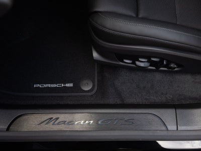 2026 Porsche Macan Macan GTS Electric