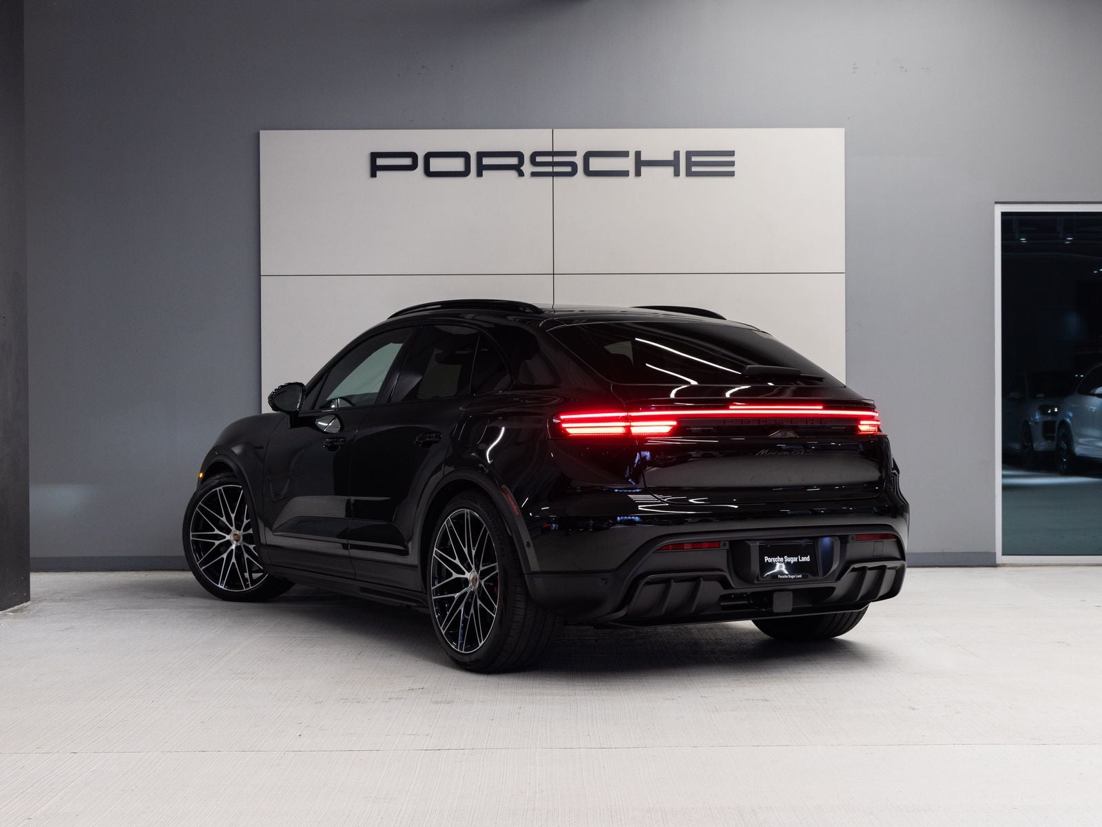 2026 Porsche Macan Macan GTS Electric