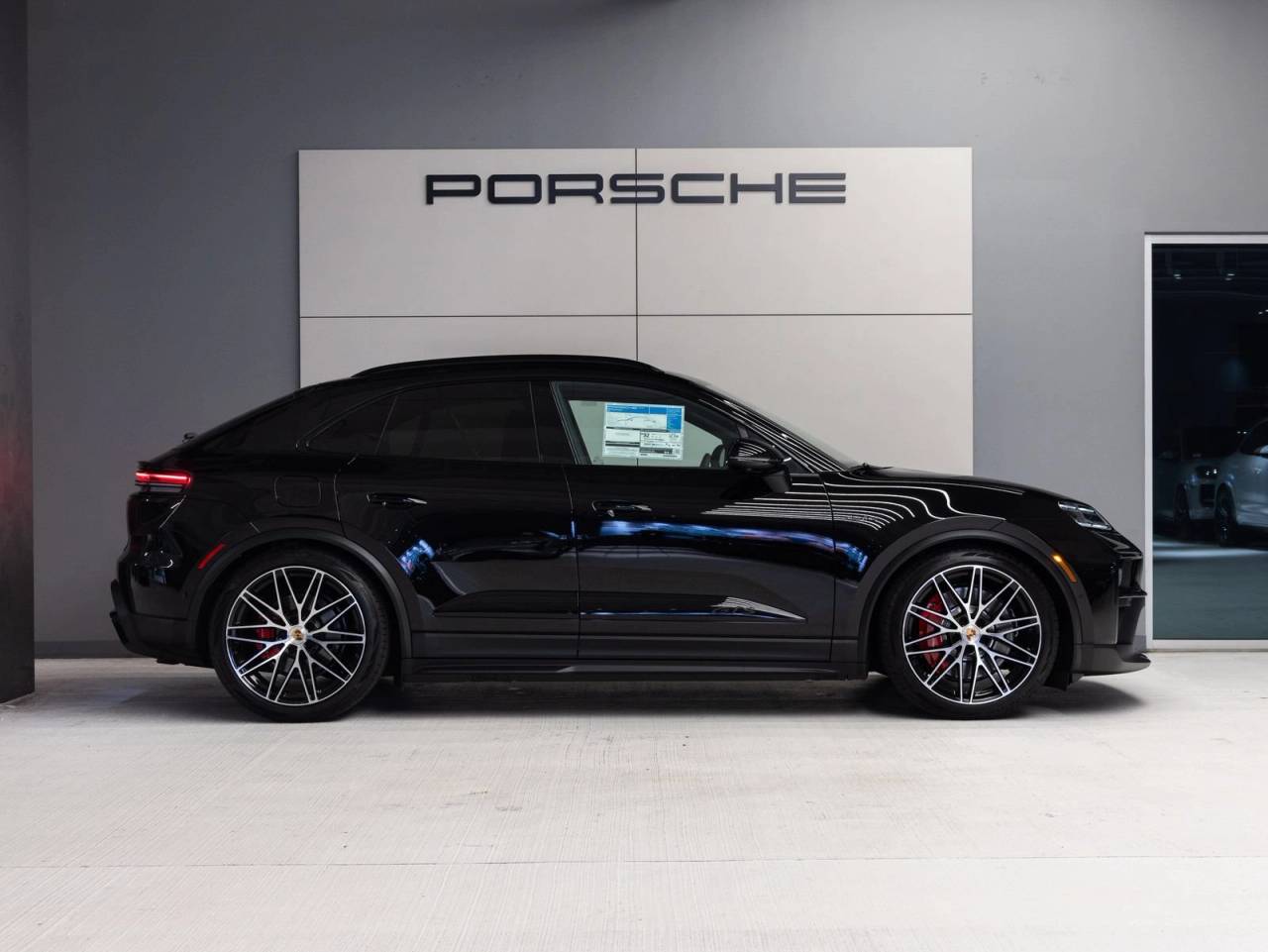 2026 Porsche Macan Macan GTS Electric