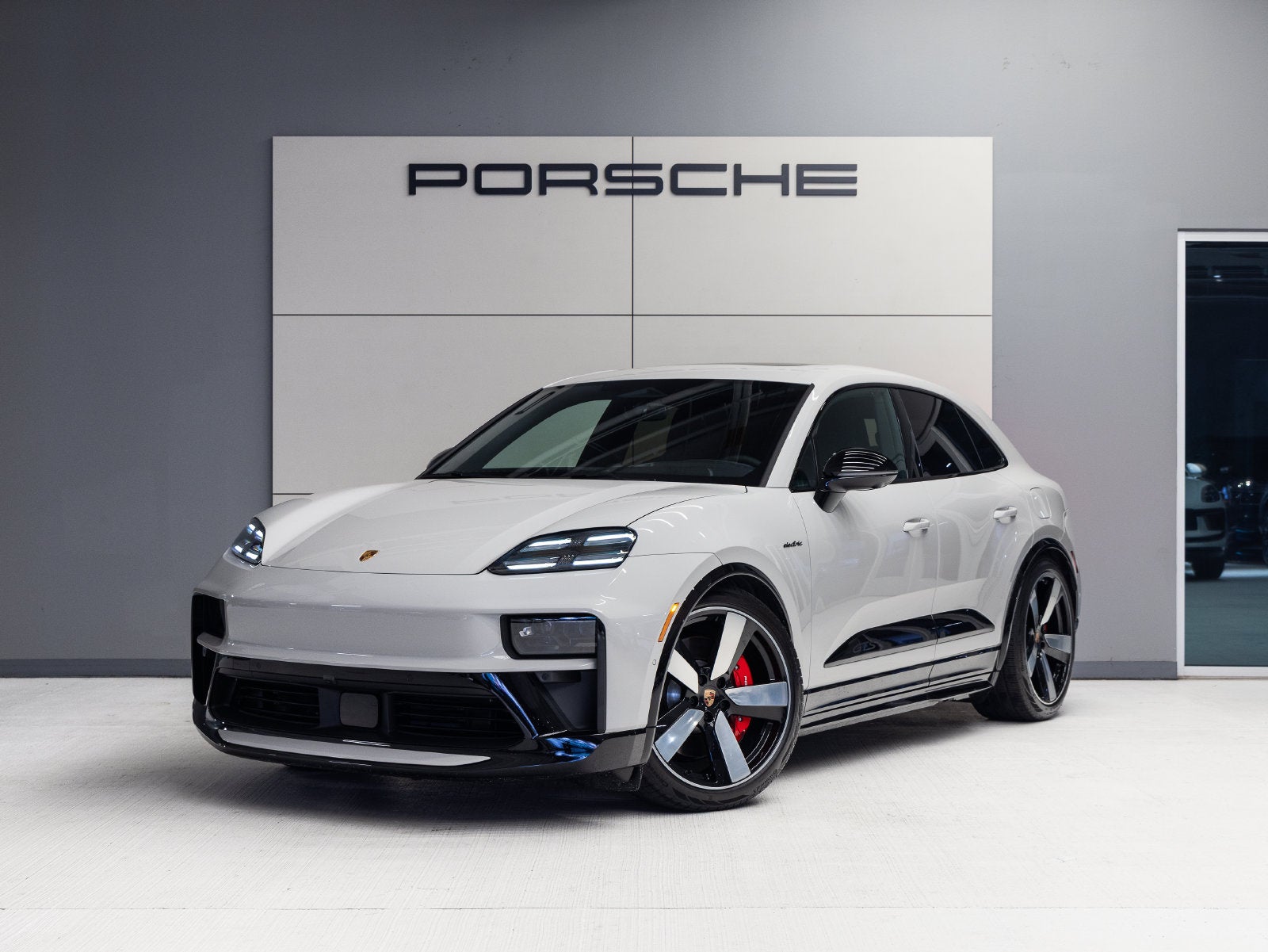 2026 Porsche Macan Macan GTS Electric