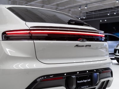 2026 Porsche Macan Macan GTS Electric
