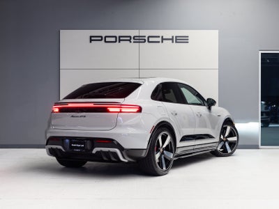 2026 Porsche Macan Macan GTS Electric