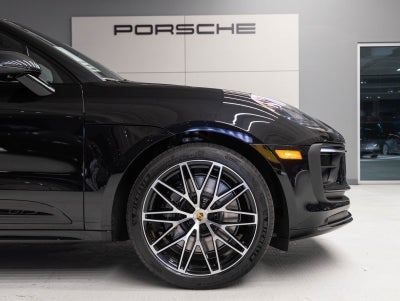 2026 Porsche Macan Macan GTS