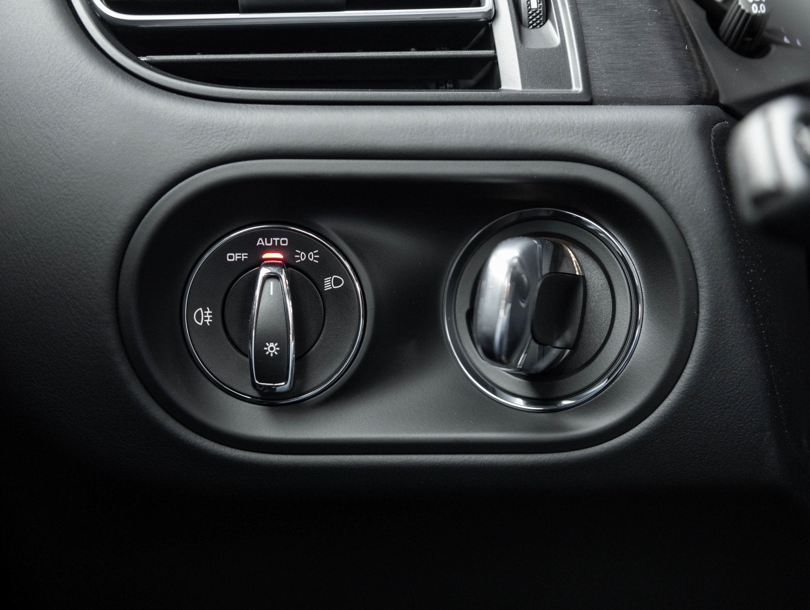 2026 Porsche Macan Macan GTS