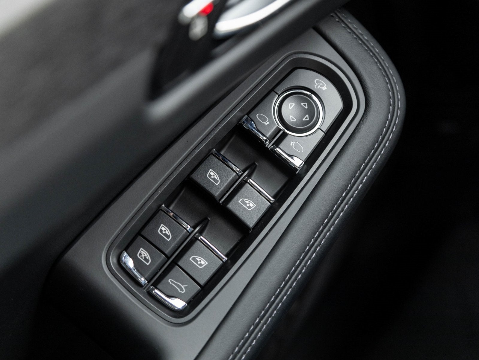 2026 Porsche Macan Macan GTS