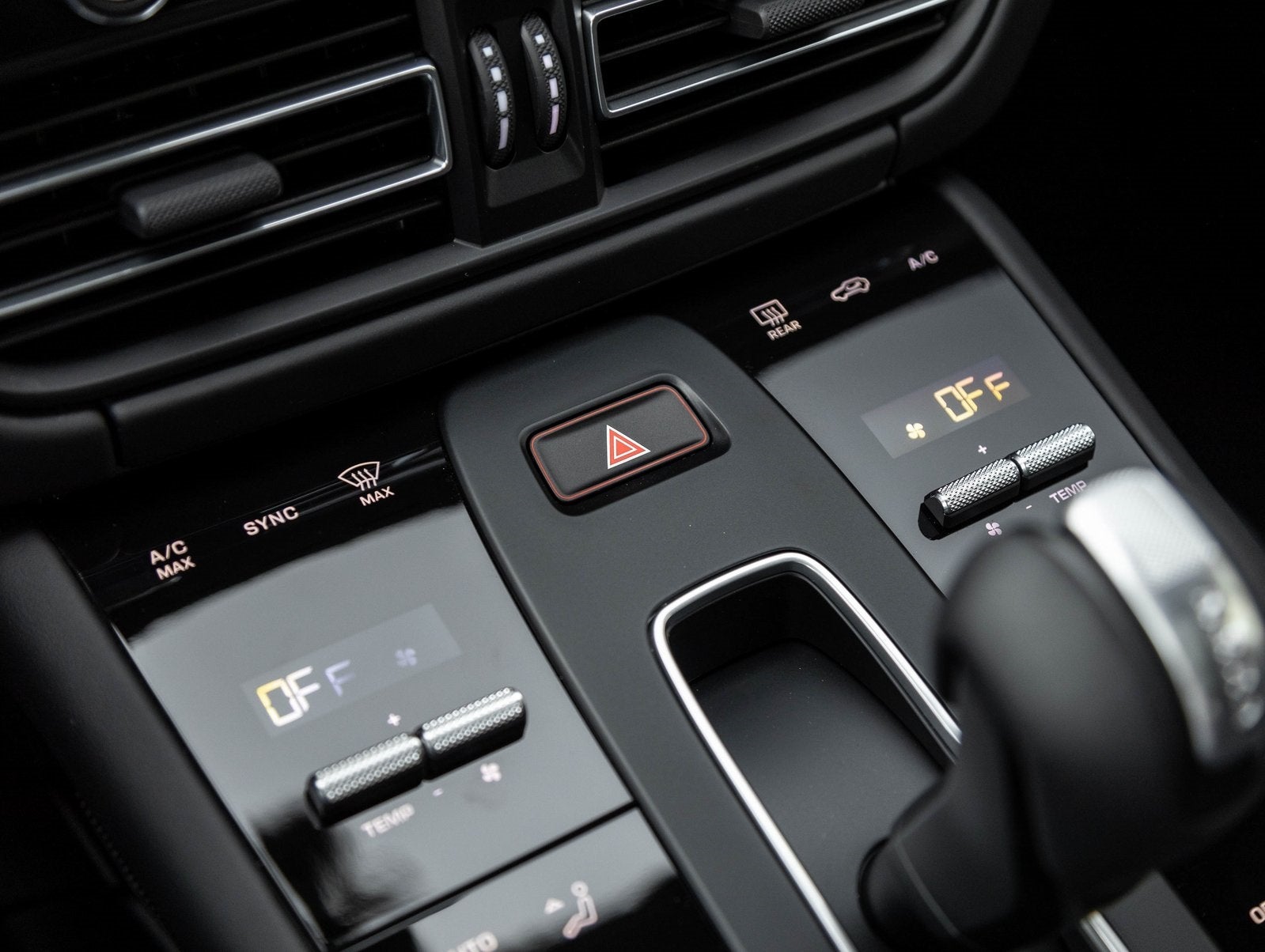 2026 Porsche Macan Macan GTS