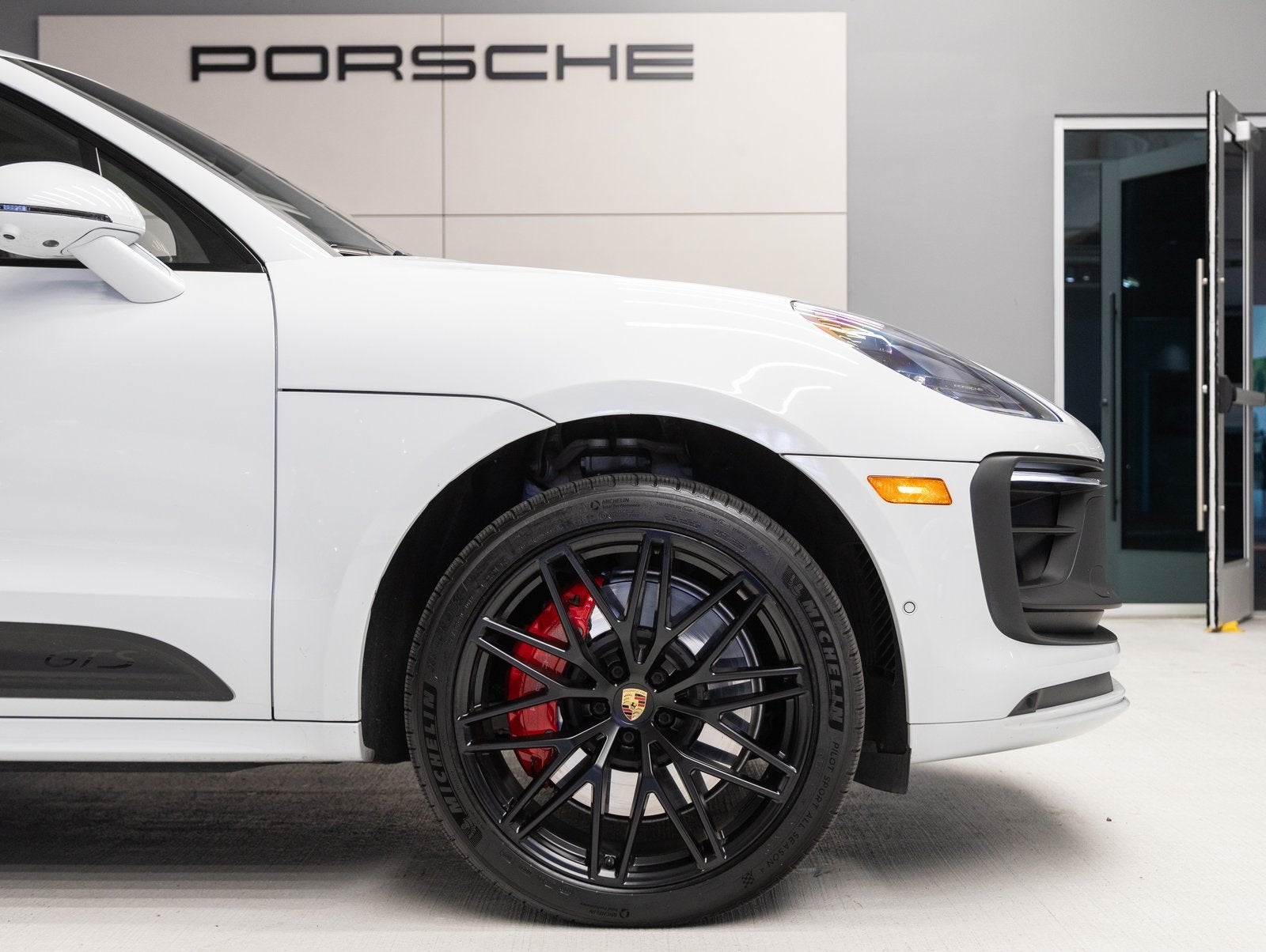 2022 Porsche Macan Macan GTS