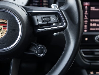 2022 Porsche Macan Macan GTS