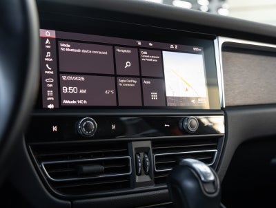 2022 Porsche Macan Macan GTS