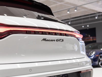 2022 Porsche Macan Macan GTS