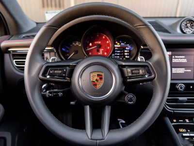 2026 Porsche Macan Macan GTS