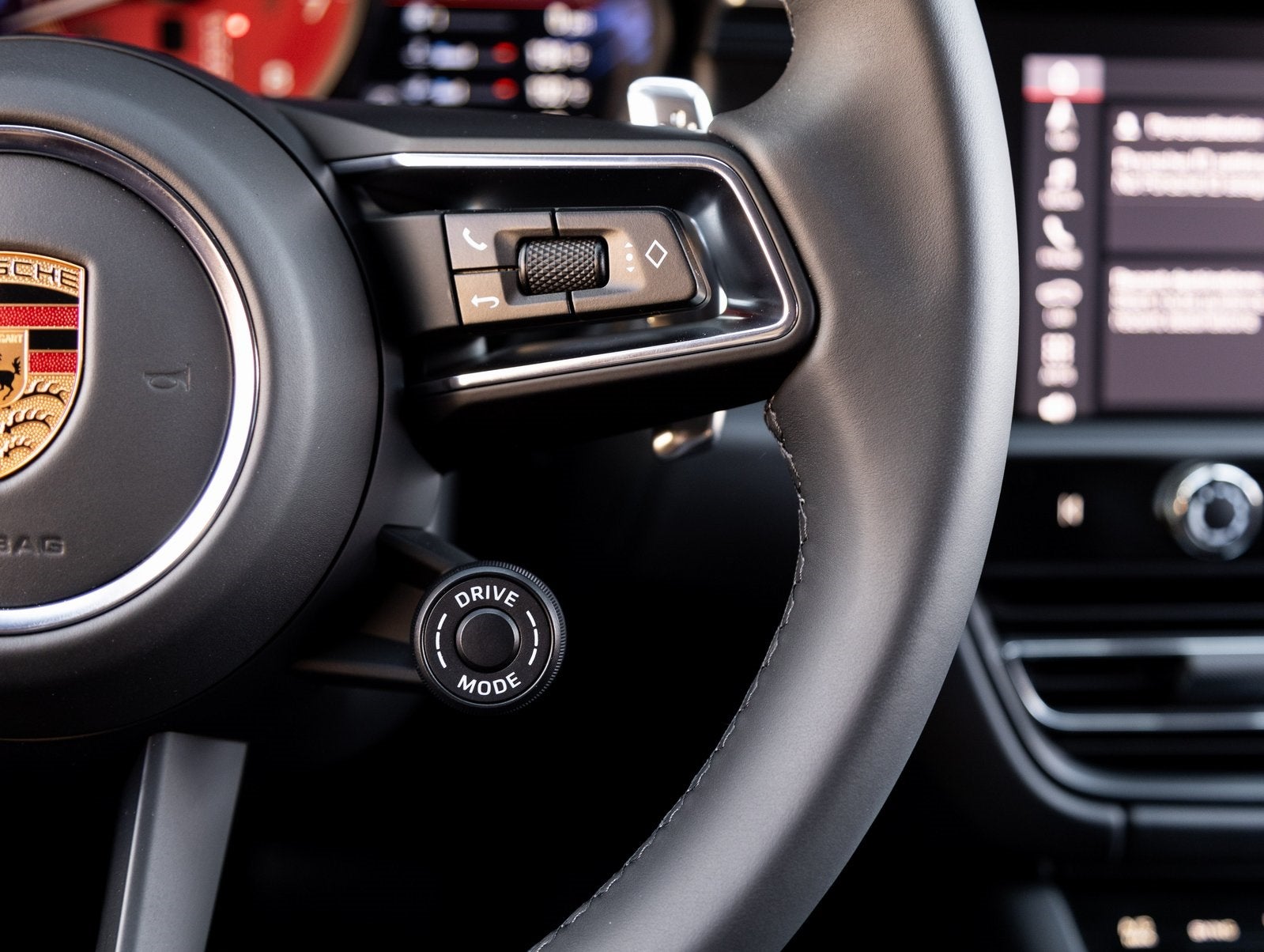 2026 Porsche Macan Macan GTS