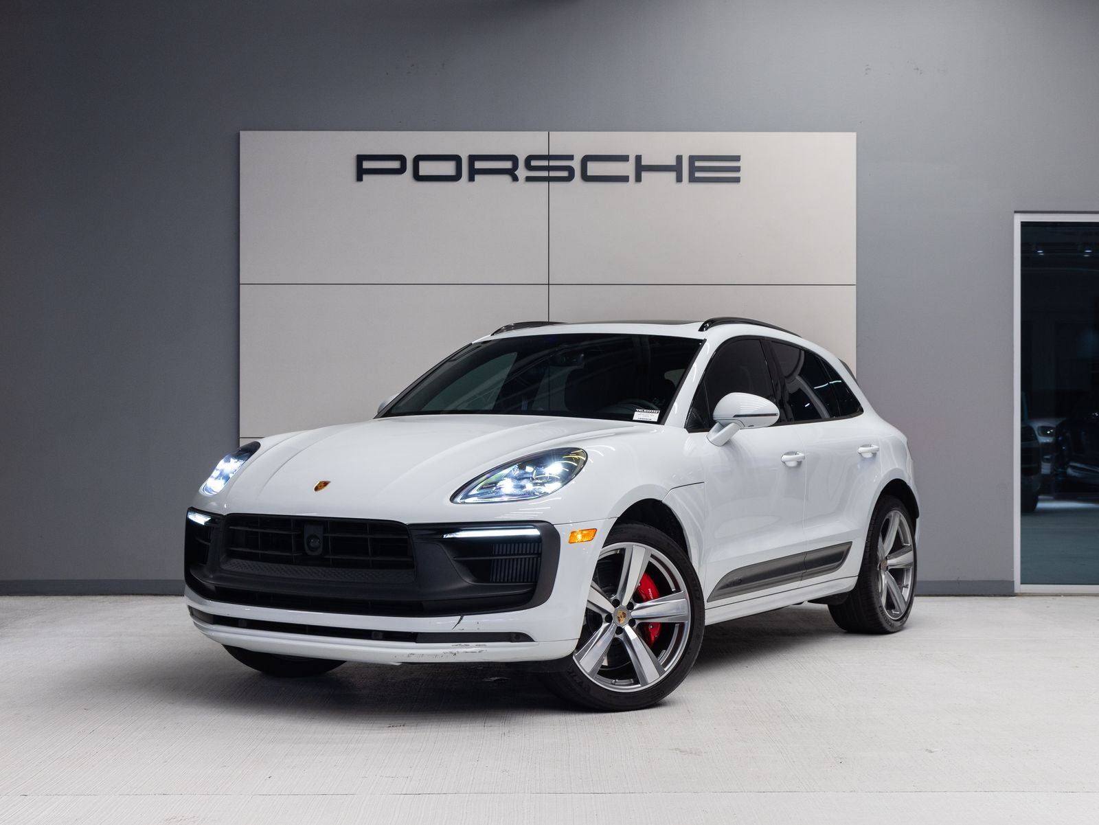 2024 Porsche Macan GTS's photo