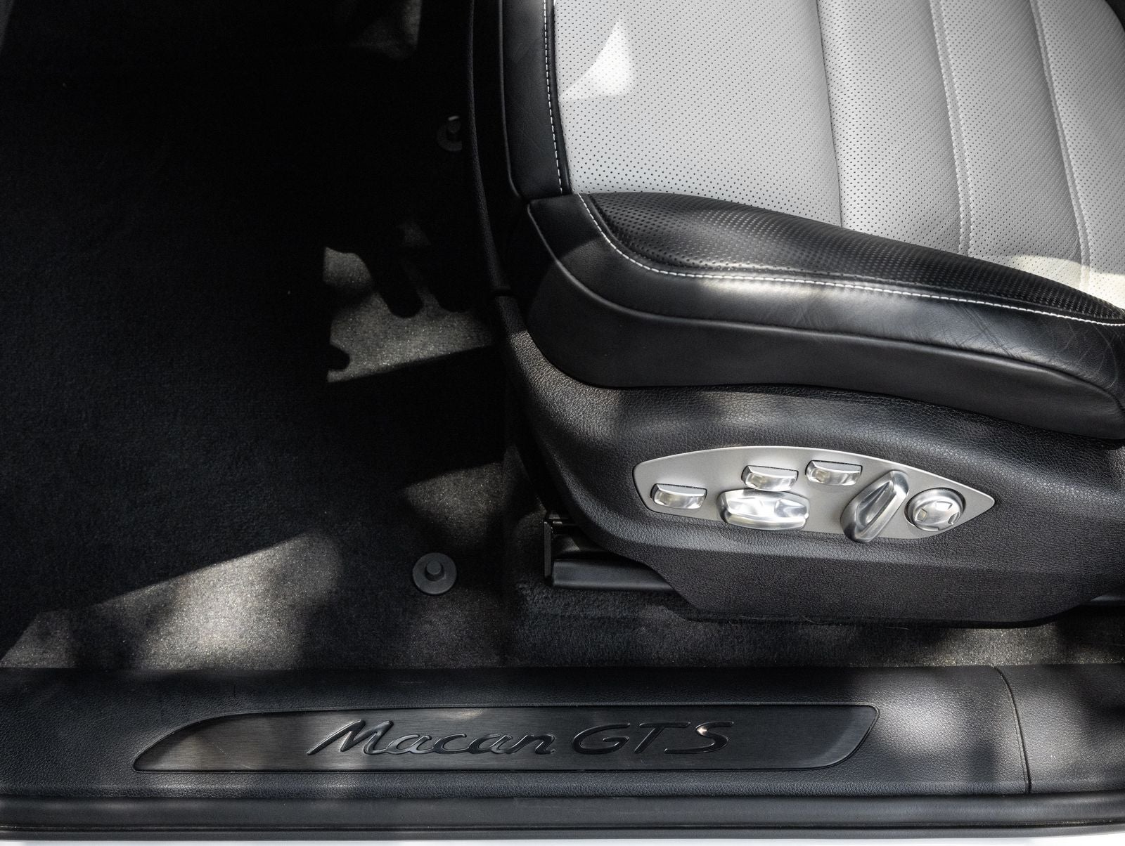 2024 Porsche Macan GTS