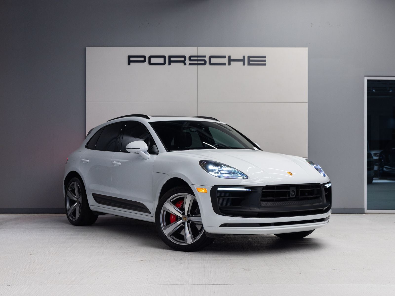 2024 Porsche Macan GTS