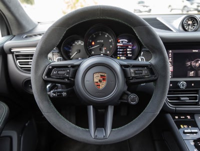 2026 Porsche Macan Macan GTS