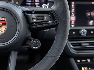 2026 Porsche Macan Macan GTS