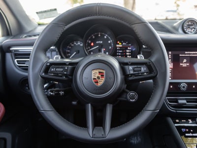 2026 Porsche Macan Macan GTS