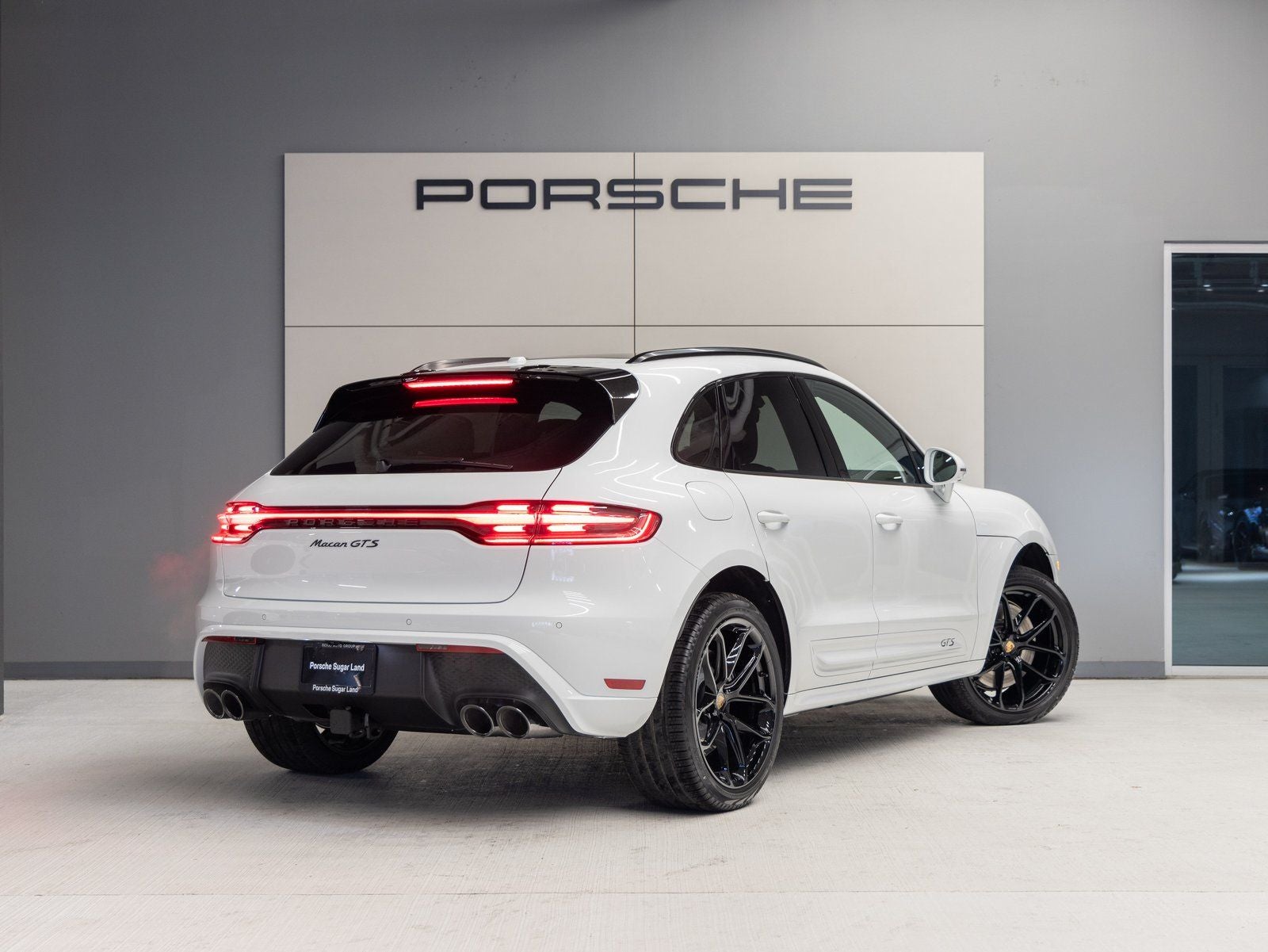 2026 Porsche Macan Macan GTS