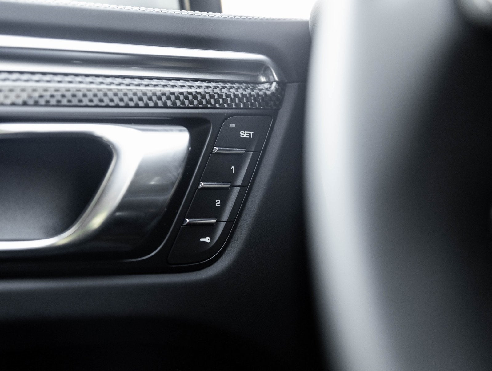 2026 Porsche Macan Macan GTS