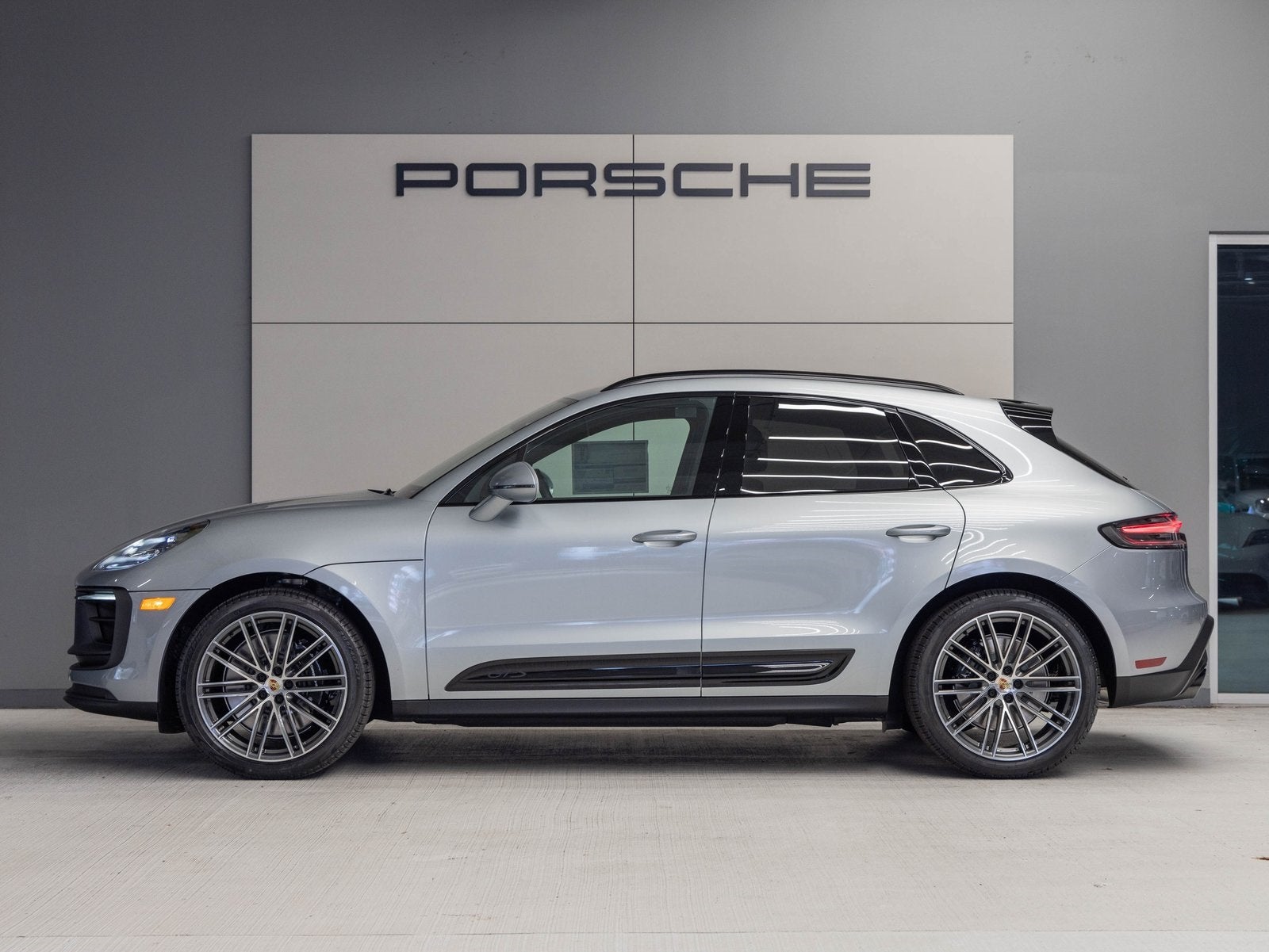 2026 Porsche Macan Macan GTS
