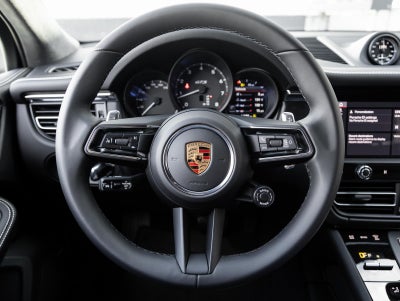 2026 Porsche Macan Macan GTS