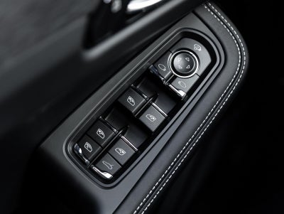 2026 Porsche Macan Macan GTS