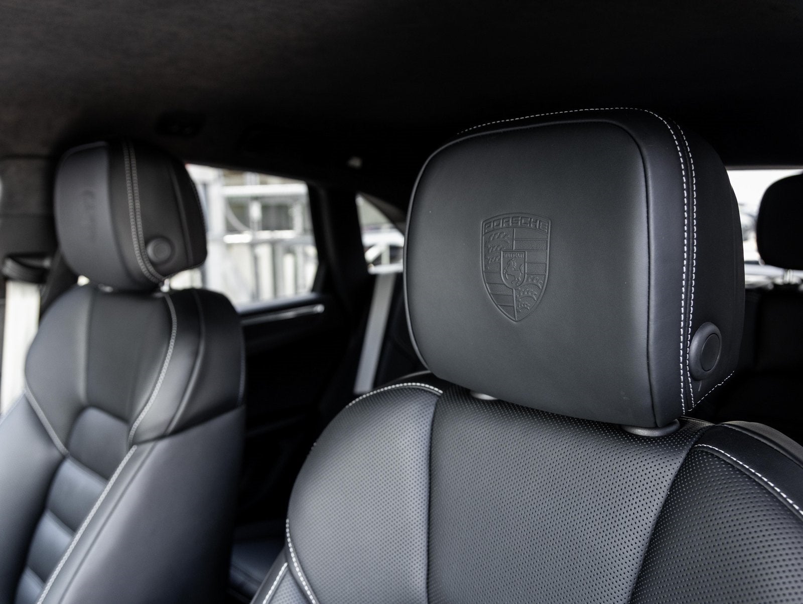 2026 Porsche Macan Macan GTS