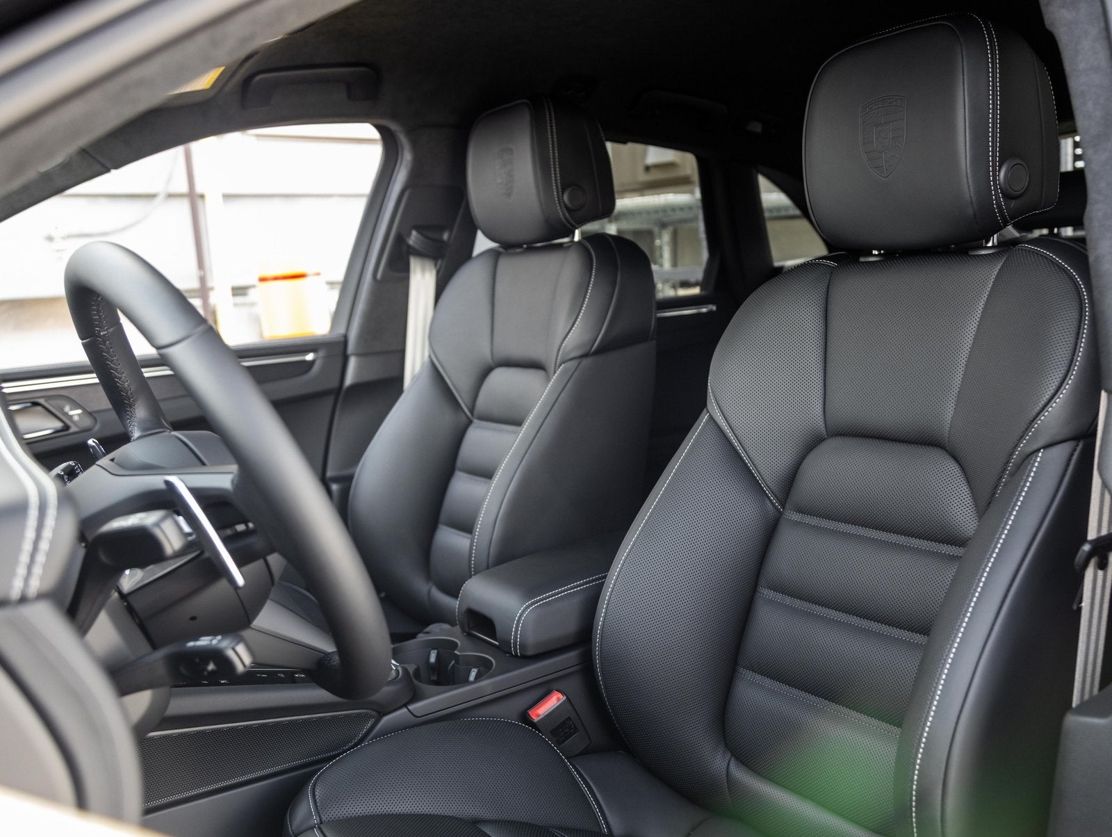 2026 Porsche Macan Macan GTS