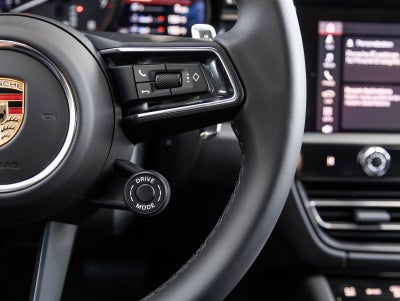 2026 Porsche Macan Macan GTS