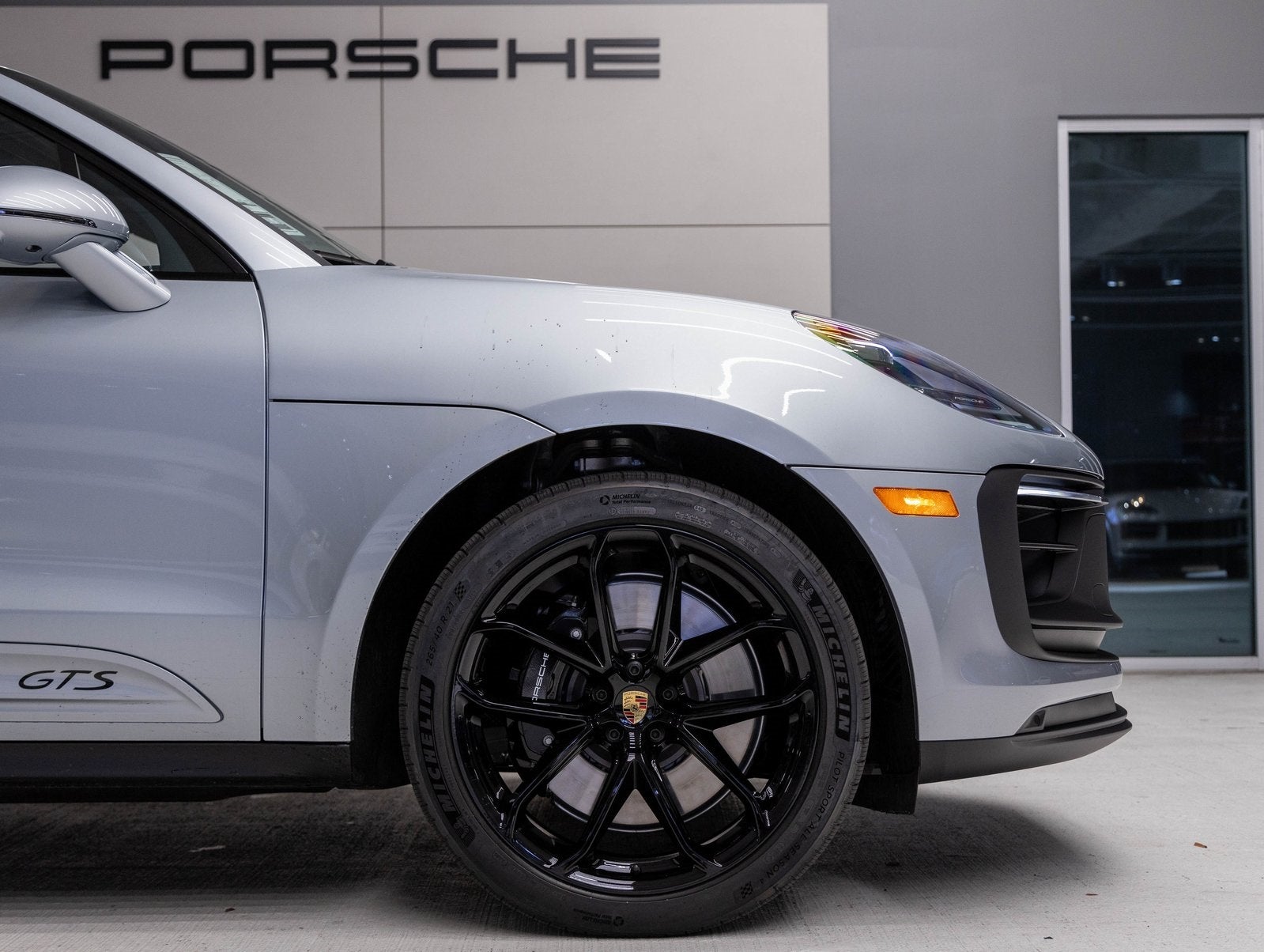 2026 Porsche Macan Macan GTS