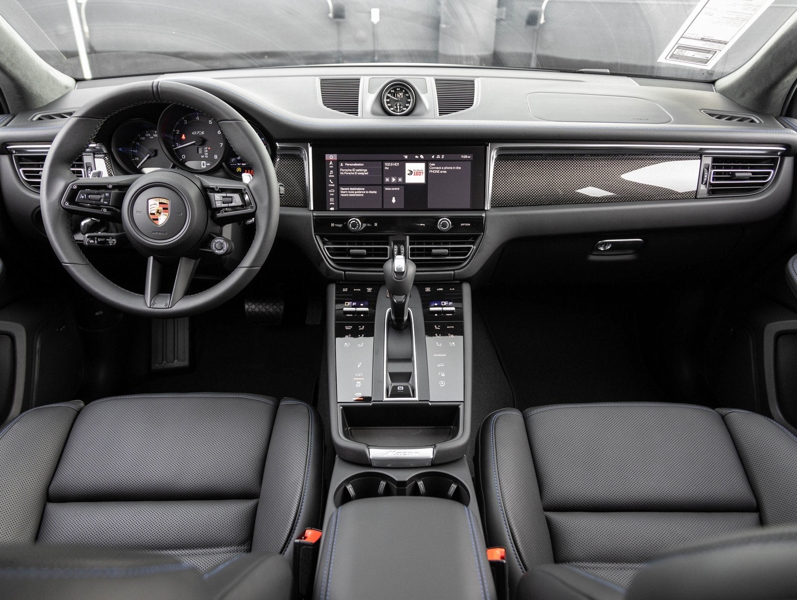 2026 Porsche Macan Macan GTS