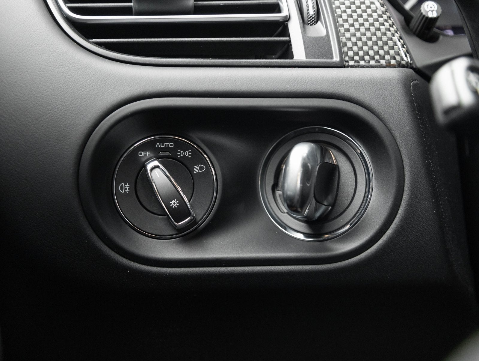 2026 Porsche Macan Macan GTS